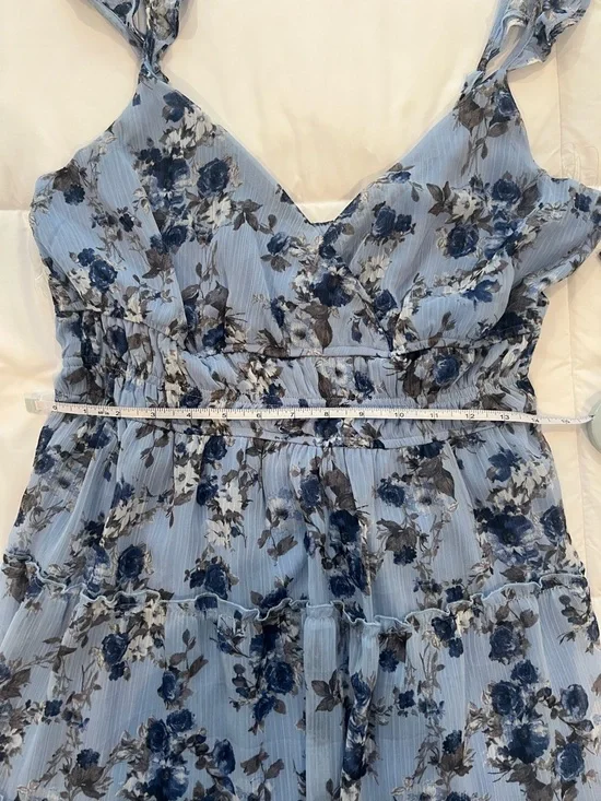 Juniors Blue Floral mini dress - Picture 2 of 6